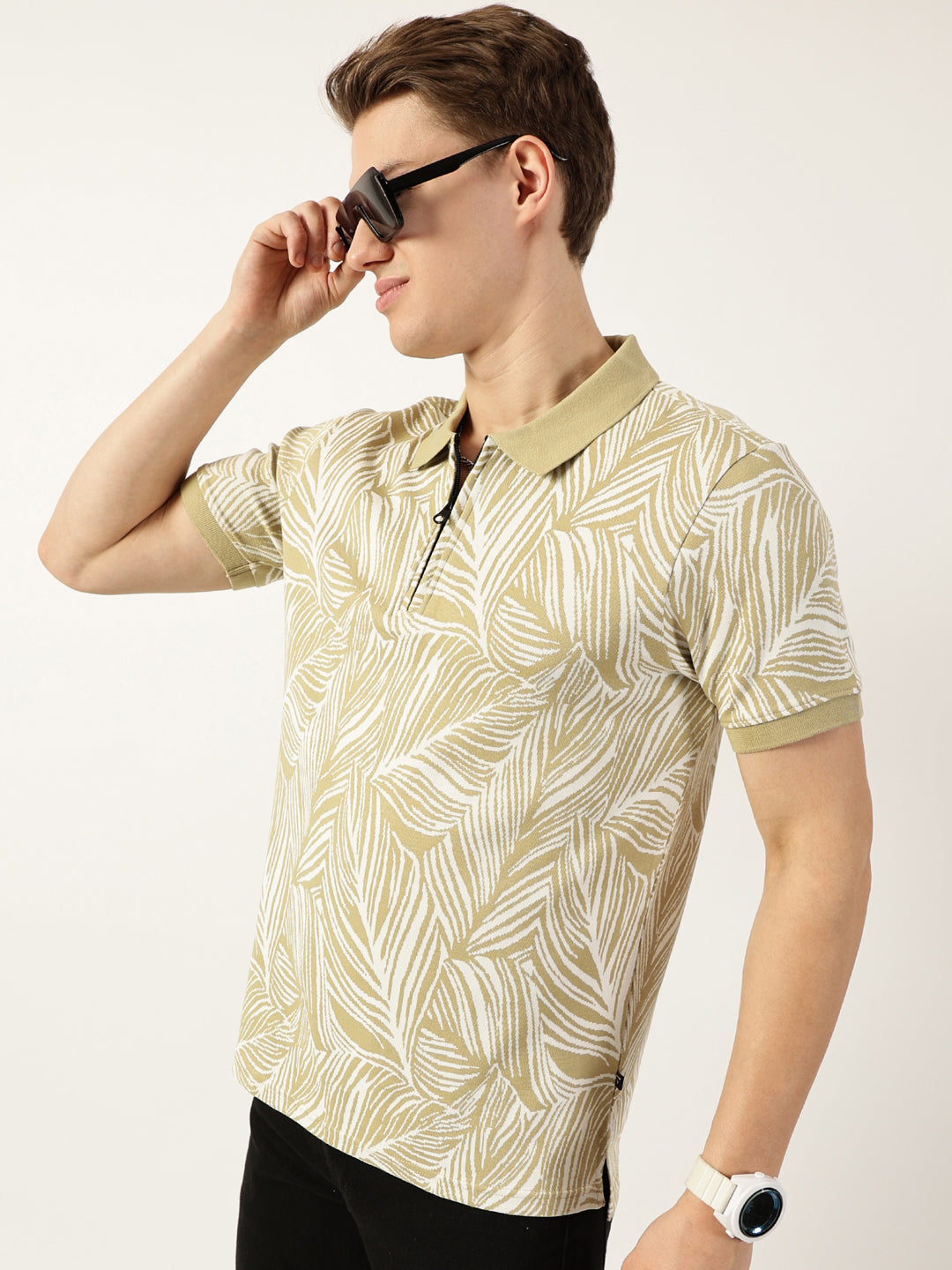 Thomas Scott Men Pista Floral Printed Polo Collar Pockets T-shirt