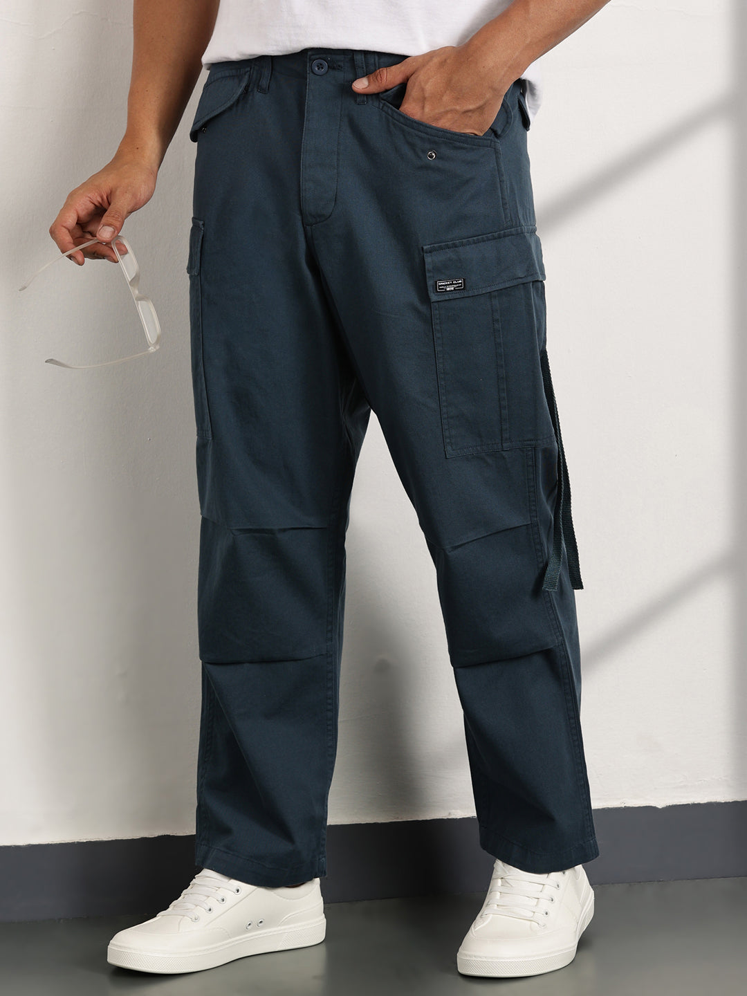 Thomas Scott Men Teal Mid-Rise Loose Fit Cotton Woven Cargo Trouser