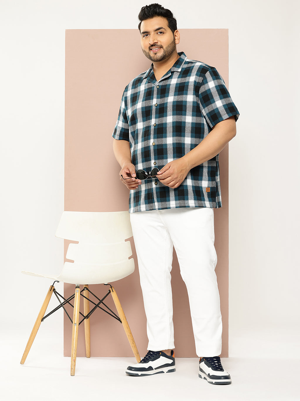 Thomas Scott Men Teal Plus Size Regular Fit Short Sleeves Windowpane Checks Casual Shirt