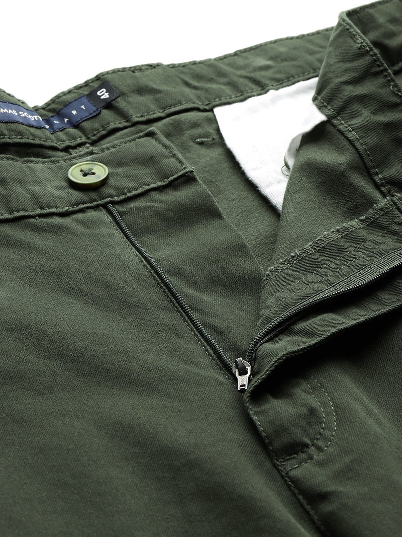Thomas Scott Men Green Plus Size Regular fit Mid-rise Cotton Woven Outdoor Shorts