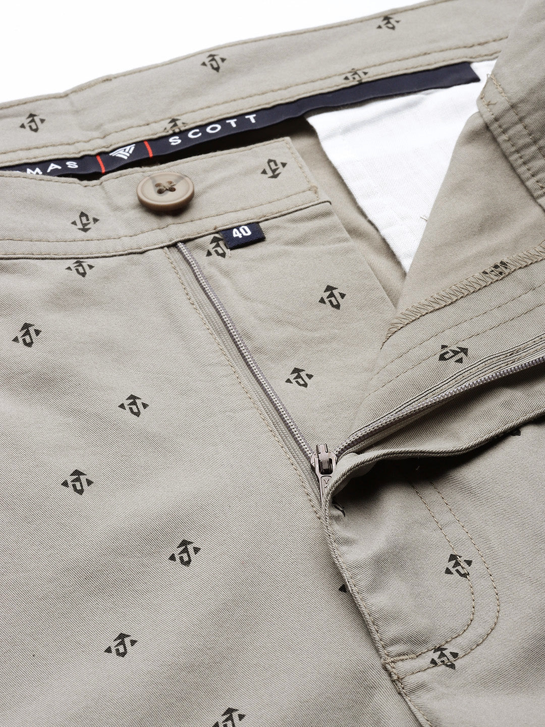 Thomas Scott Men Grey Plus Size Regular Fit Mid-Rise Mirco Ditsy Printed Woven Outdoor Shorts