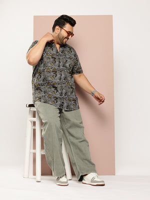 Thomas Scott Men Green Plus Size Regular Fit Short Sleeves Graphic Print Woven Casual Shirt