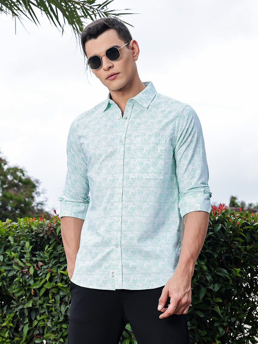 Thomas Scott Men Green Regular Fit Long Sleeves Abstract Printed Pure Cotton Casual Shirt