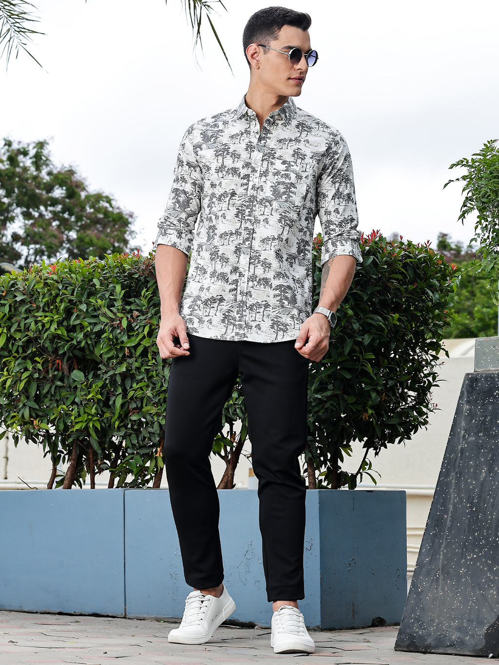 Thomas Scott Men Grey Regular Fit Long Sleeves Floral Printed Pure Cotton Casual Shirt