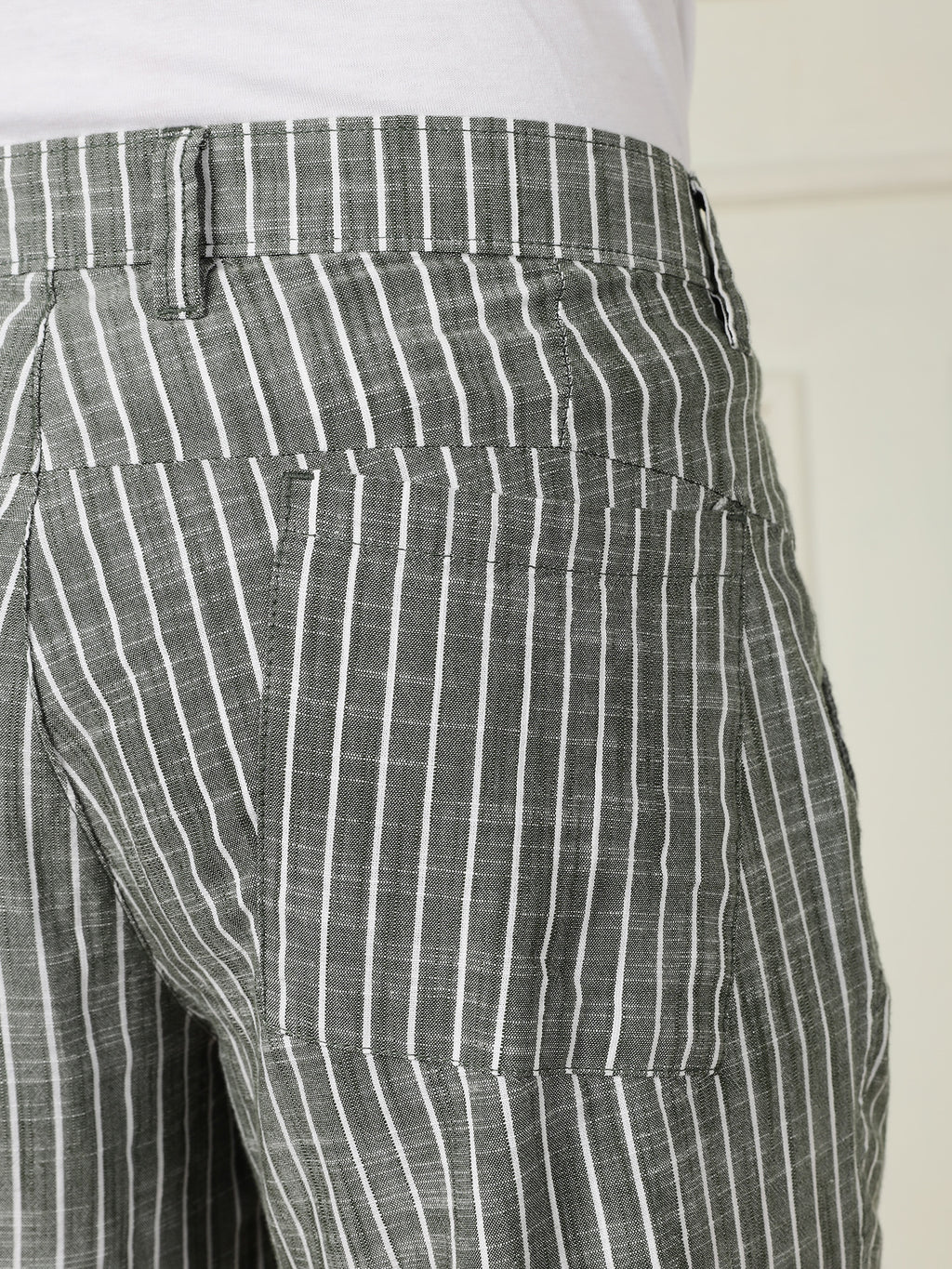 Thomas Scott Men Green Mid-Rise Straight Fit Striped Linen Trouser