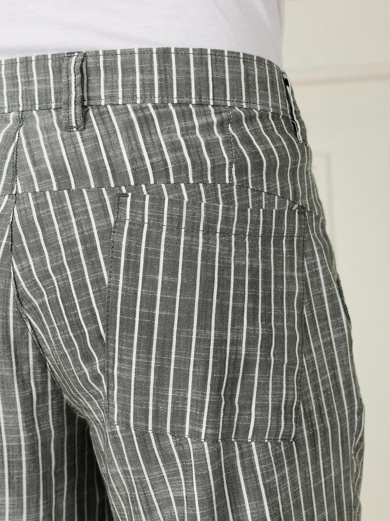 Thomas Scott Men Green Mid-Rise Straight Fit Striped Linen Trouser