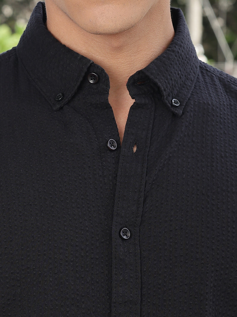 Thomas Scott Men Black Slim Fit Long Sleeves Button-Down Collar Seersucker Shirt