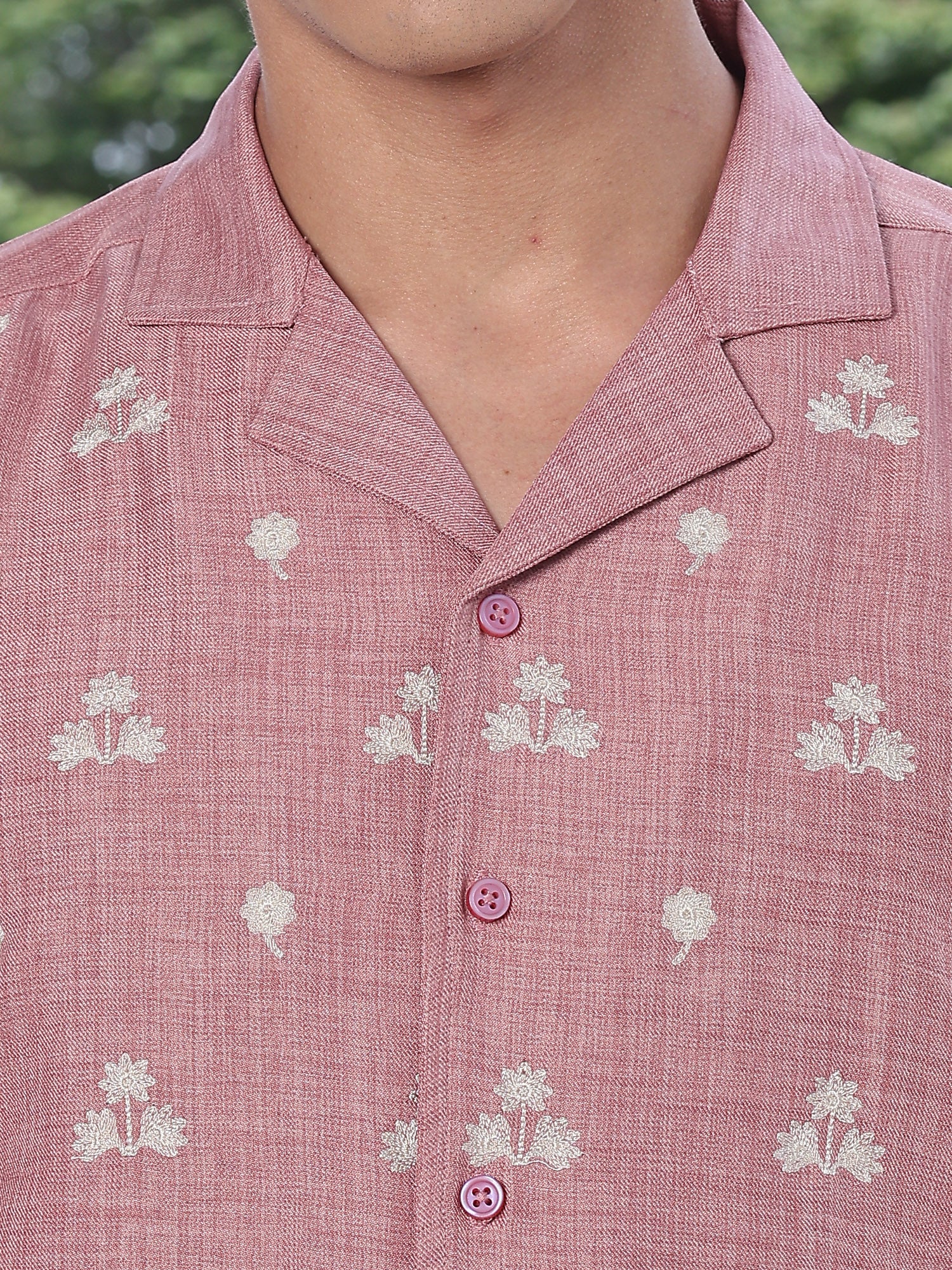 Thomas Scott Men Peach Regular Fit Short Sleeves Cuban Collar Embroidered Crop Shirt