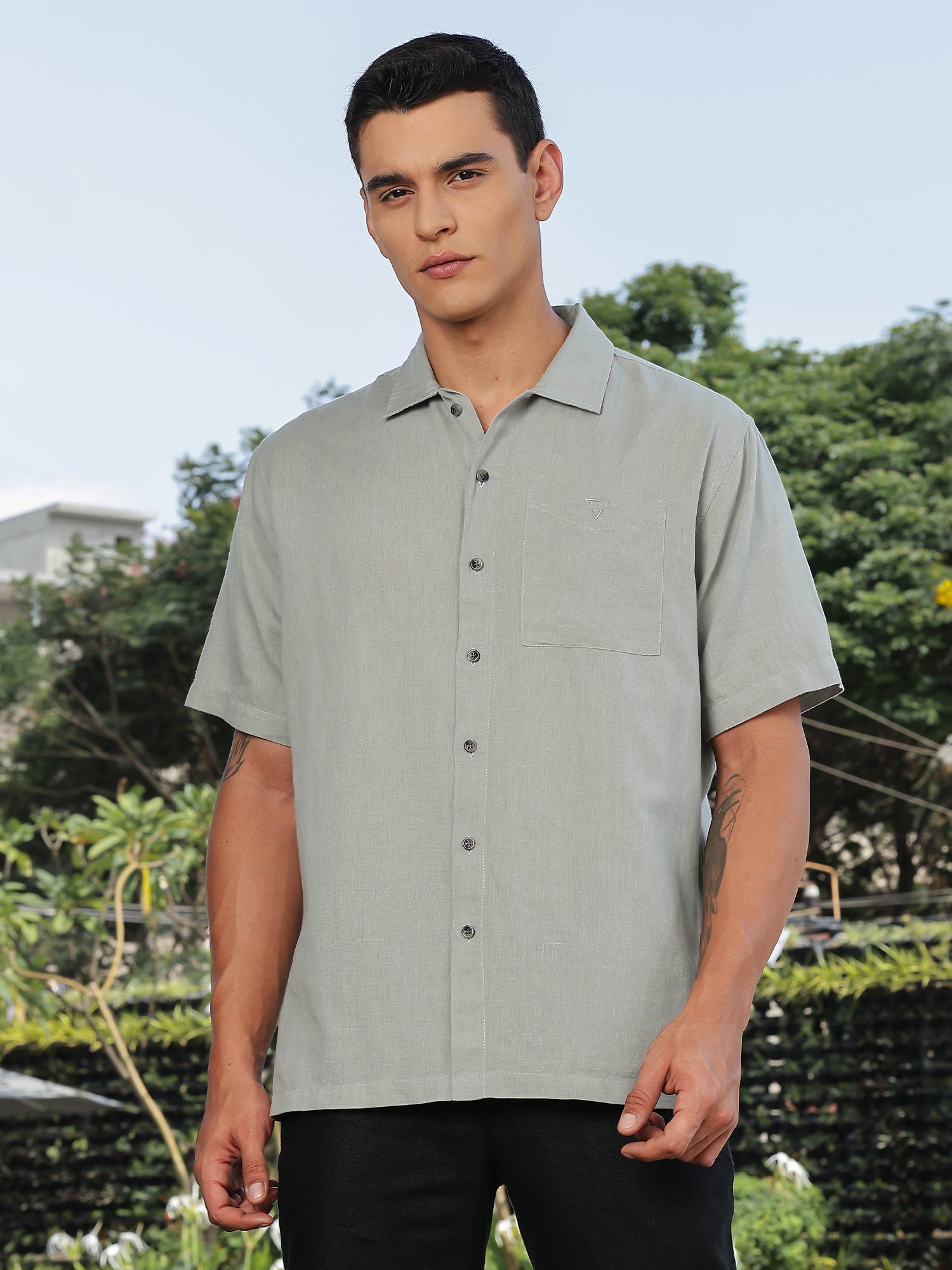 Thomas Scott Men Grey Short Sleeves Oversized Cotton Linen Casual Shirt