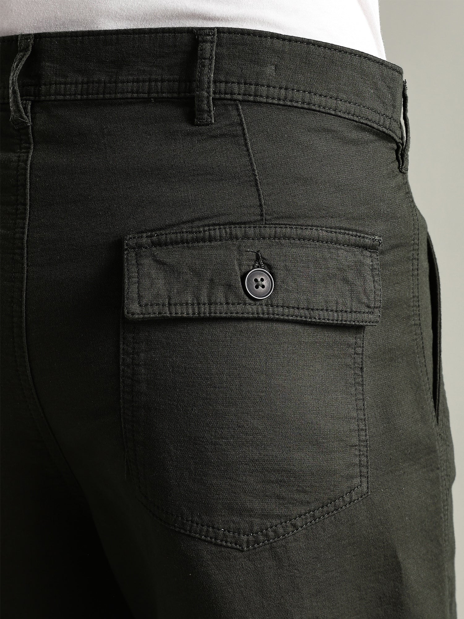 Thomas Scott Men Dark Green Mid-Rise Relaxed Fit Woven Trouser