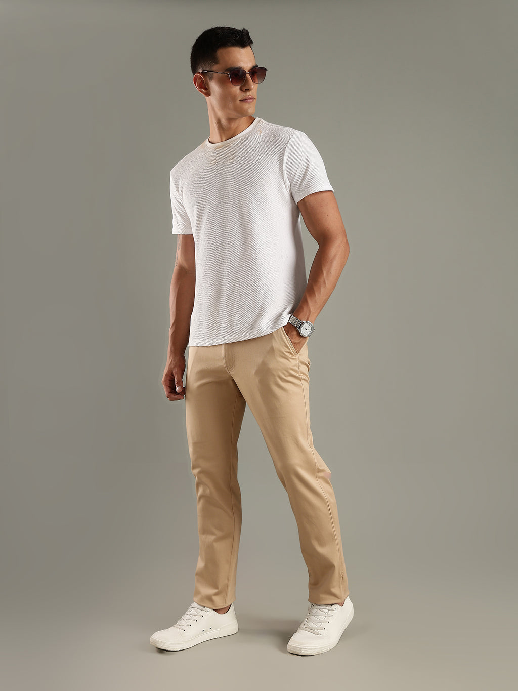 Thomas Scott Men Beige Straight Fit Mid-Rise Solid Chinos Trouser