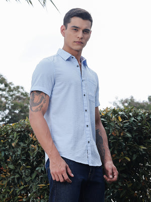 Thomas Scott Men Sky Blue Slim Fit Short Sleeves Spread Collar Seer Sucker Casual Shirt