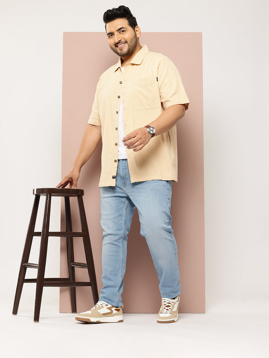 Thomas Scott Men Beige Plus Size Regular Fit Short Sleeves Cotton Seersucker Shirt