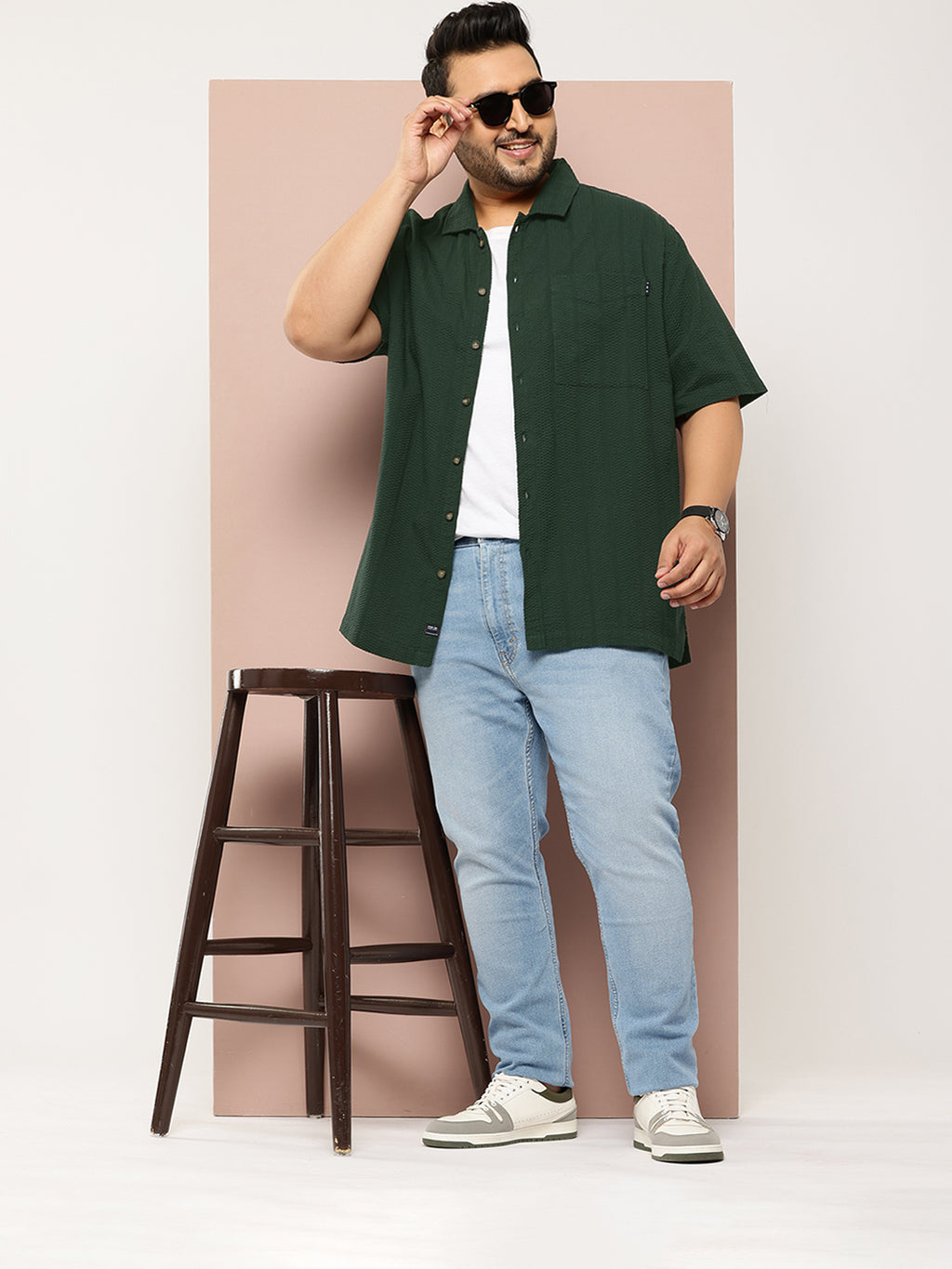 Thomas Scott Men Green Plus Size Regular Fit Short Sleeves Cotton Seersucker Shirt