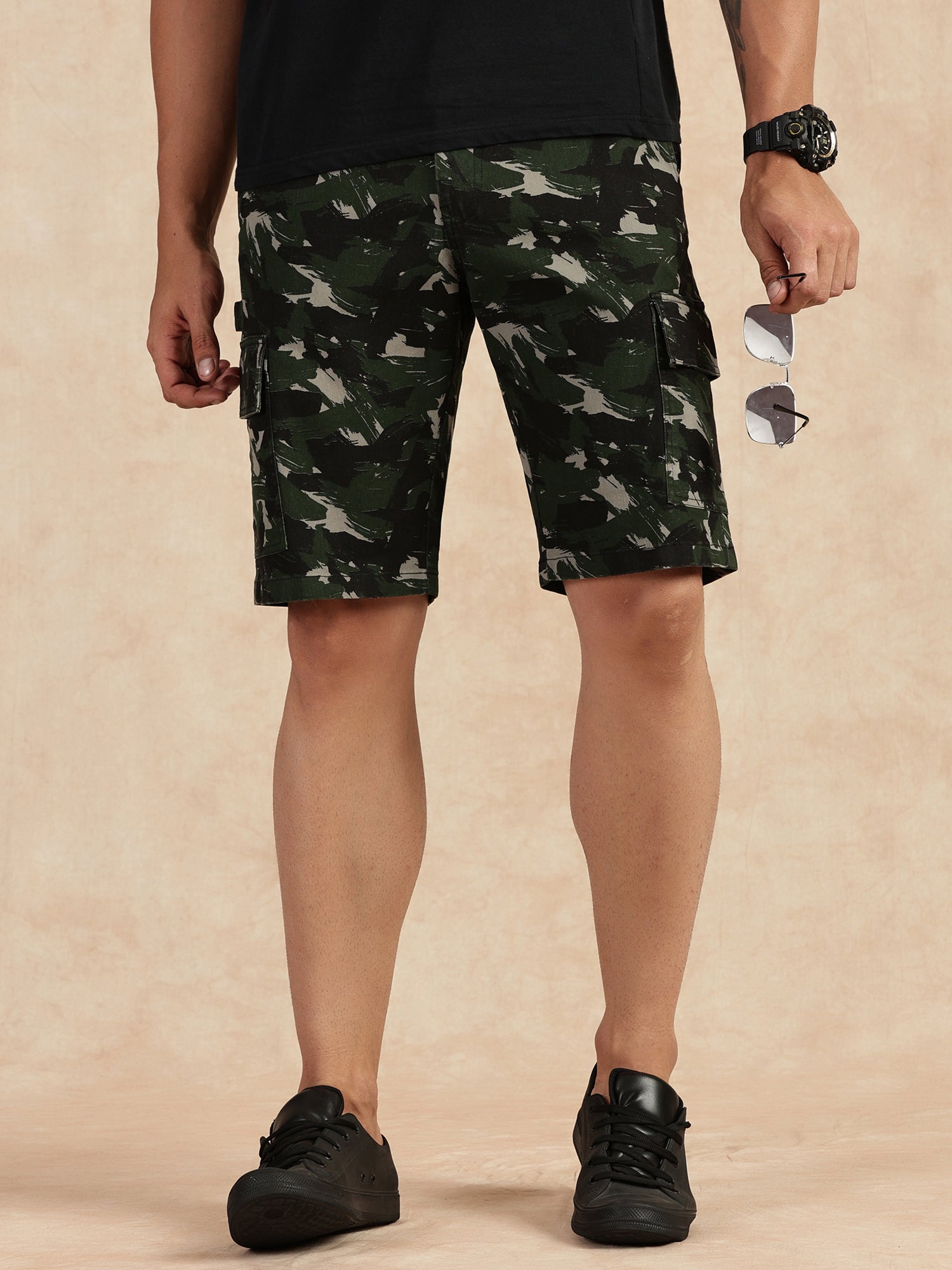 Thomas Scott Men Dark Olive Regular Fit Mid Rise Camouflage Cargo Shorts