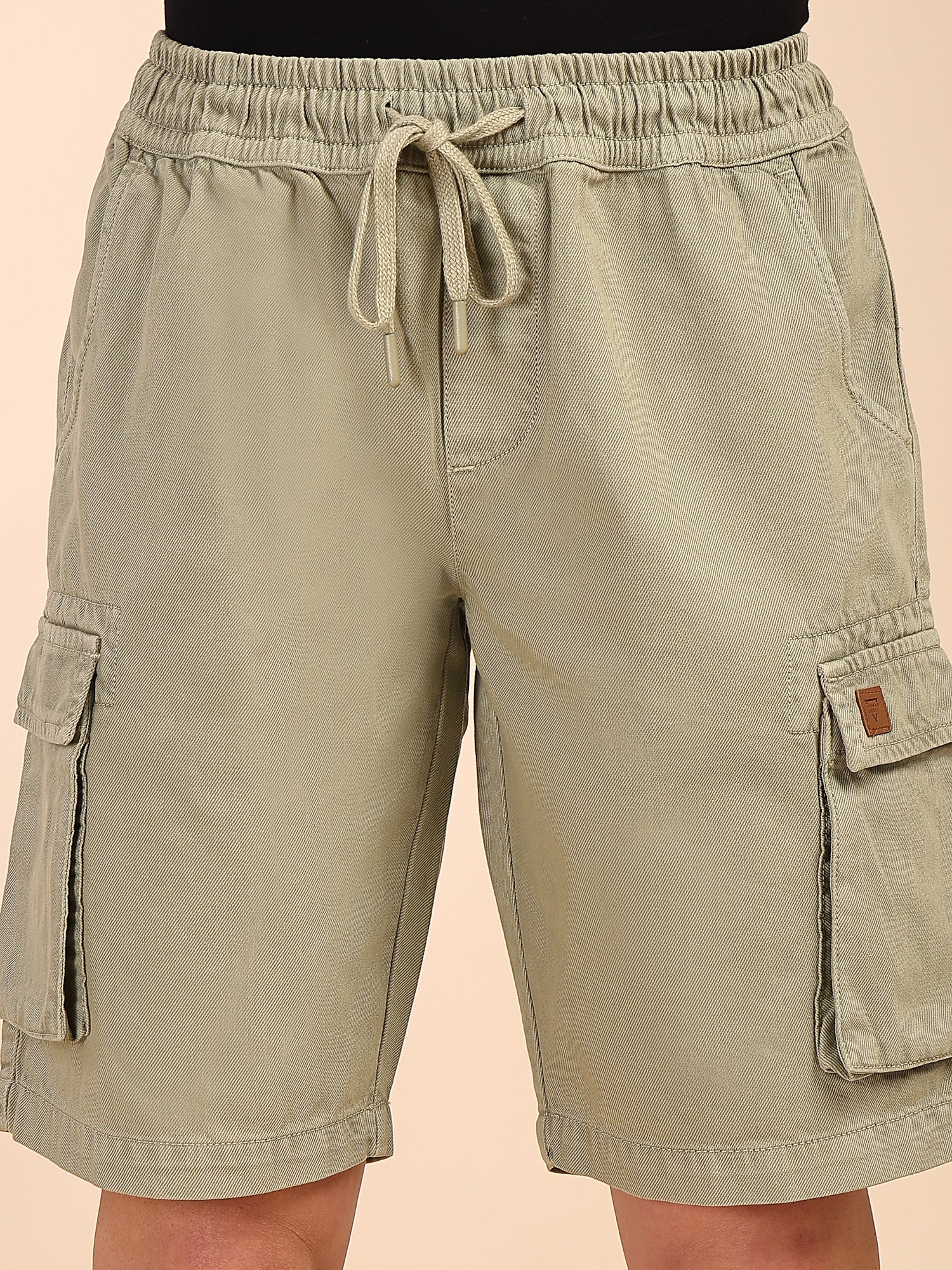 Thomas Scott Men Green Mid-Rise Straight Fit Above Knee Cotton Woven Cargo Shorts