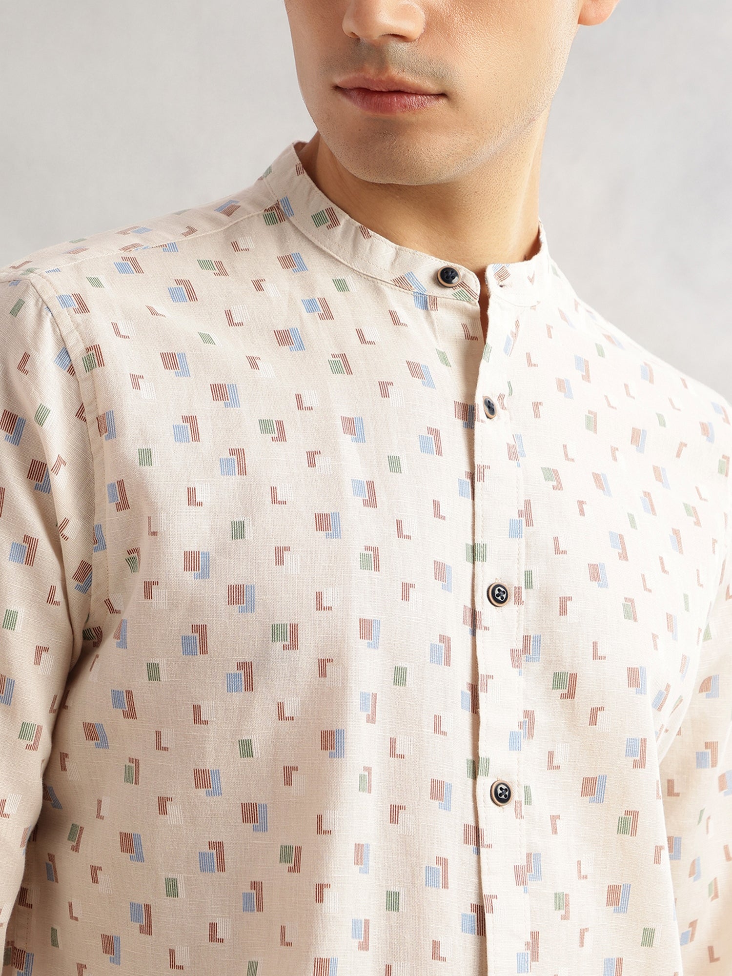 Thomas Scott Men Beige Slim Fit Long Sleeves Mandarin Collar Geometric Printed Cotton Linen Casual Shirt