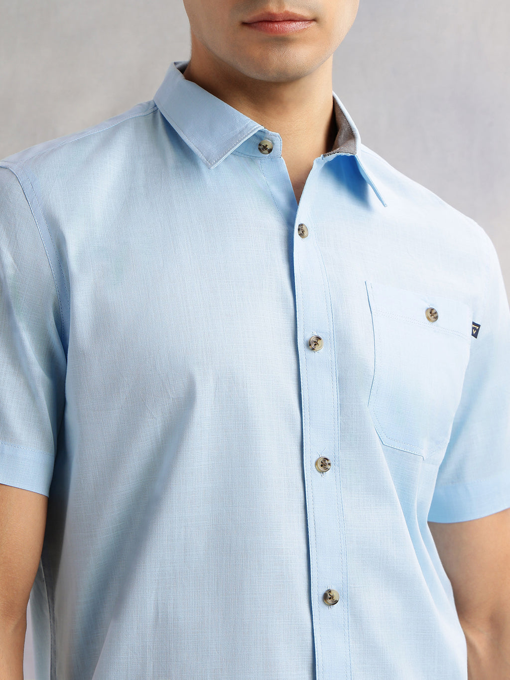 Thomas Scott Men Blue Regular Fit Short Sleeves Spread Collar 100% Cotton Casual Shirt