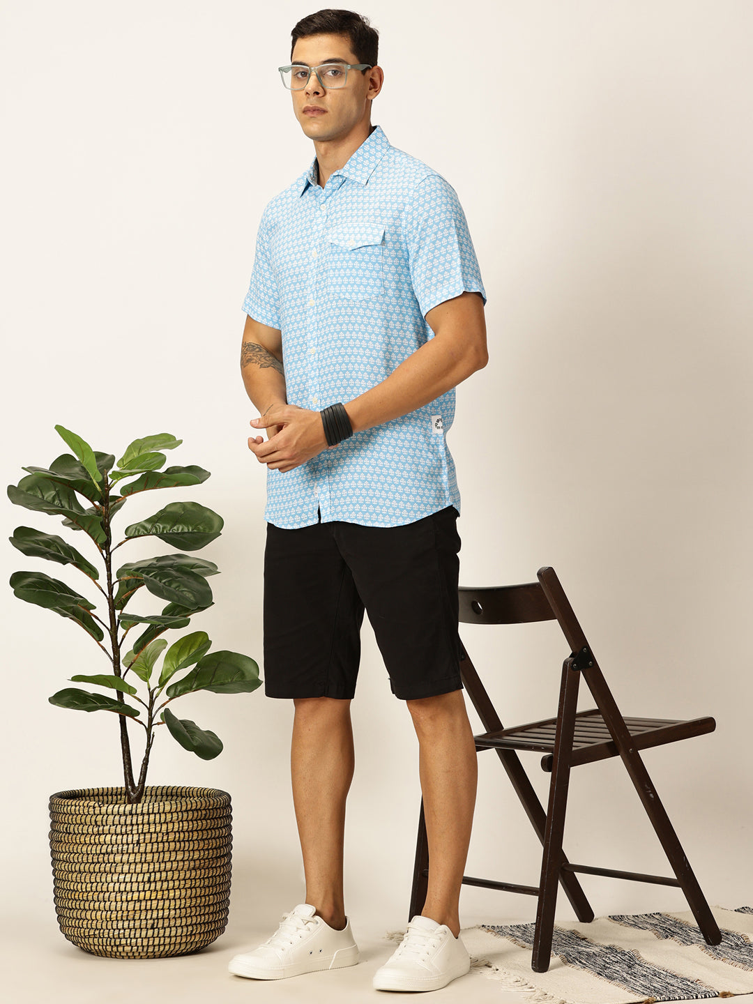 Thomas Scott Men Aqua Regular Fit Short Sleeves Spread Collar Floral Printed Casual Shirt