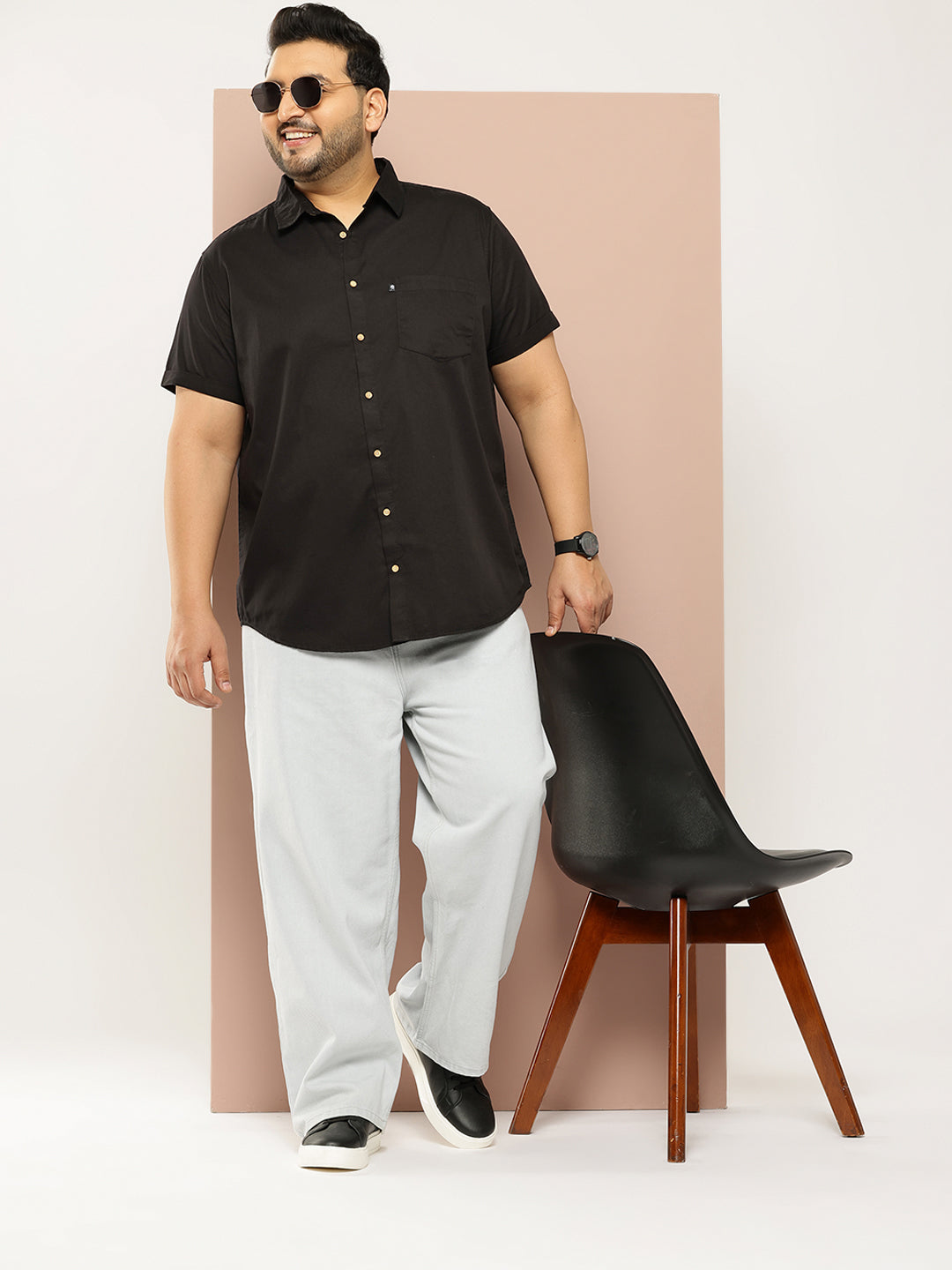 Thomas Scott Men Black Plus Size Regular Fit Short Sleeves Spread Collar 100% Cotton Casual Shirt