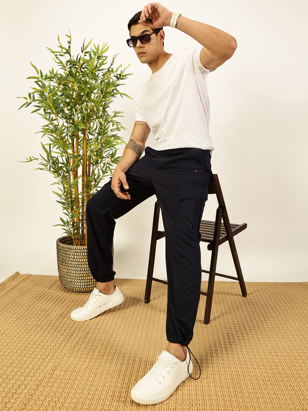 Thomas Scott Men Navy Regular Fit Mid-Rise Cotton Woven Parachute Cargo Trouser