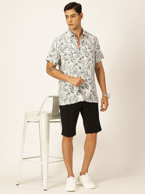 Medium Blue Regular Fit Short Sleeves Spread Collar Tropical Printed Casual Shirt For Men