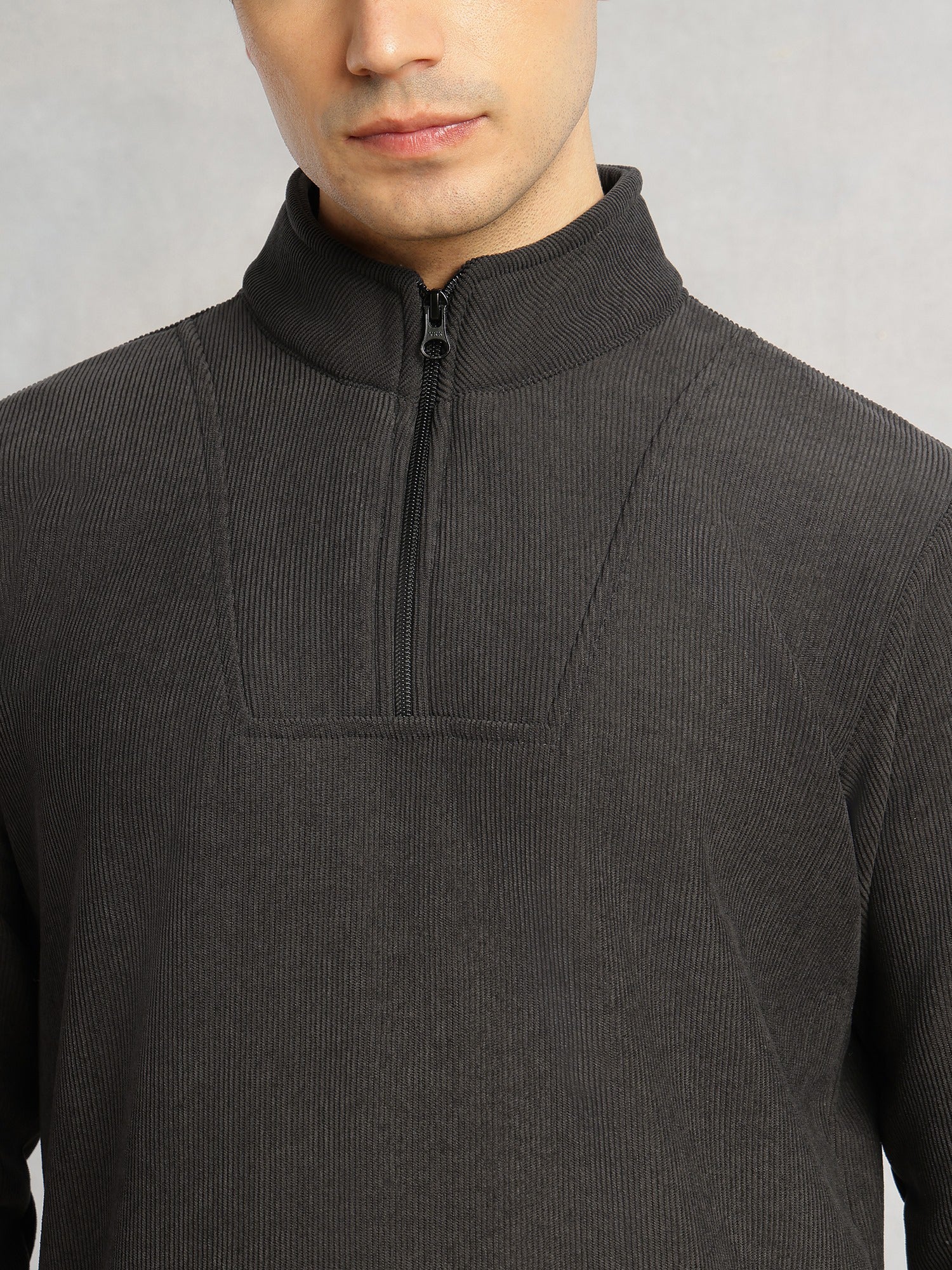 Thomas Scott Men Grey Regular Fit Long Sleeves Mock Neck Half-Zip Solid Polyester Knitted Sweatshirt