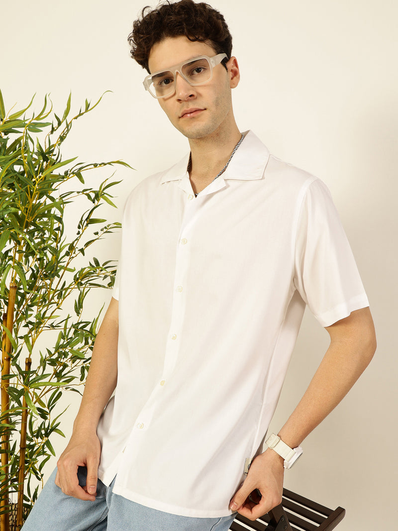 Thomas Scott Men White Short Sleeves Oversized Fit Solid Cuban Collar Viscose Casual Shirt