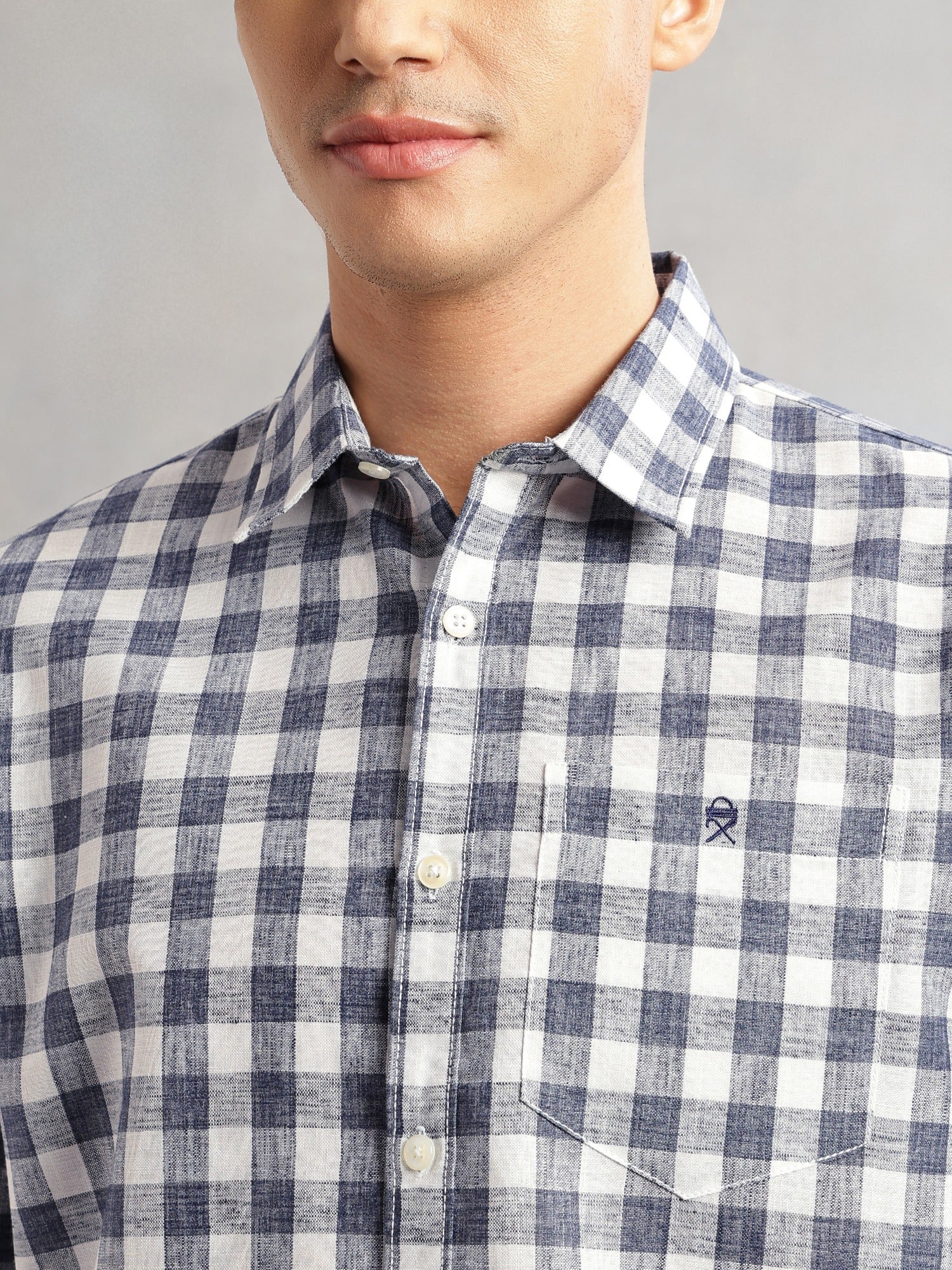 Thomas Scott Men Navy Slim Fit Long Sleeves Gingham Checks Spread Collar Cotton Linen Casual Shirt