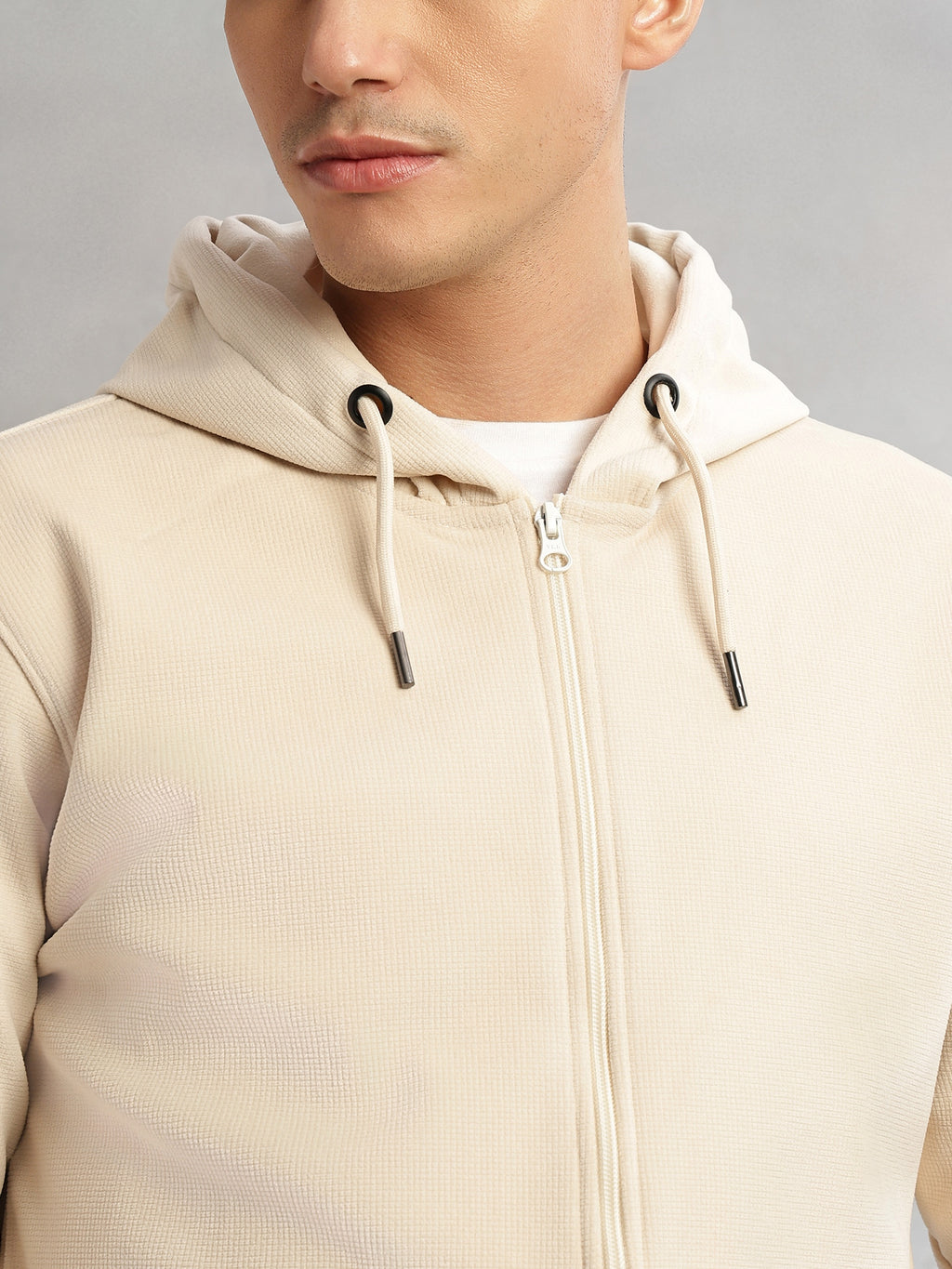Thomas Scott Men Cream Regular Fit Long Sleeves Kangaroo Pocket Polyester Hoodie Sweatshirt