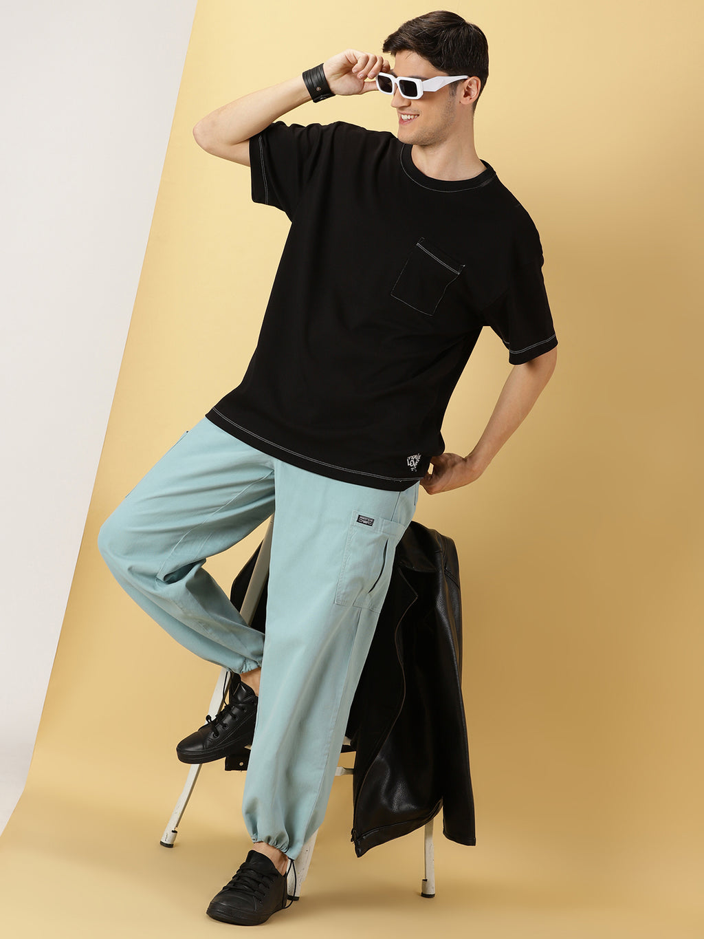 Thomas Scott Men Pista Cricket Club Collection Regular Fit Mid-Rise 100% Cotton Woven Parachute Cargo Joggers