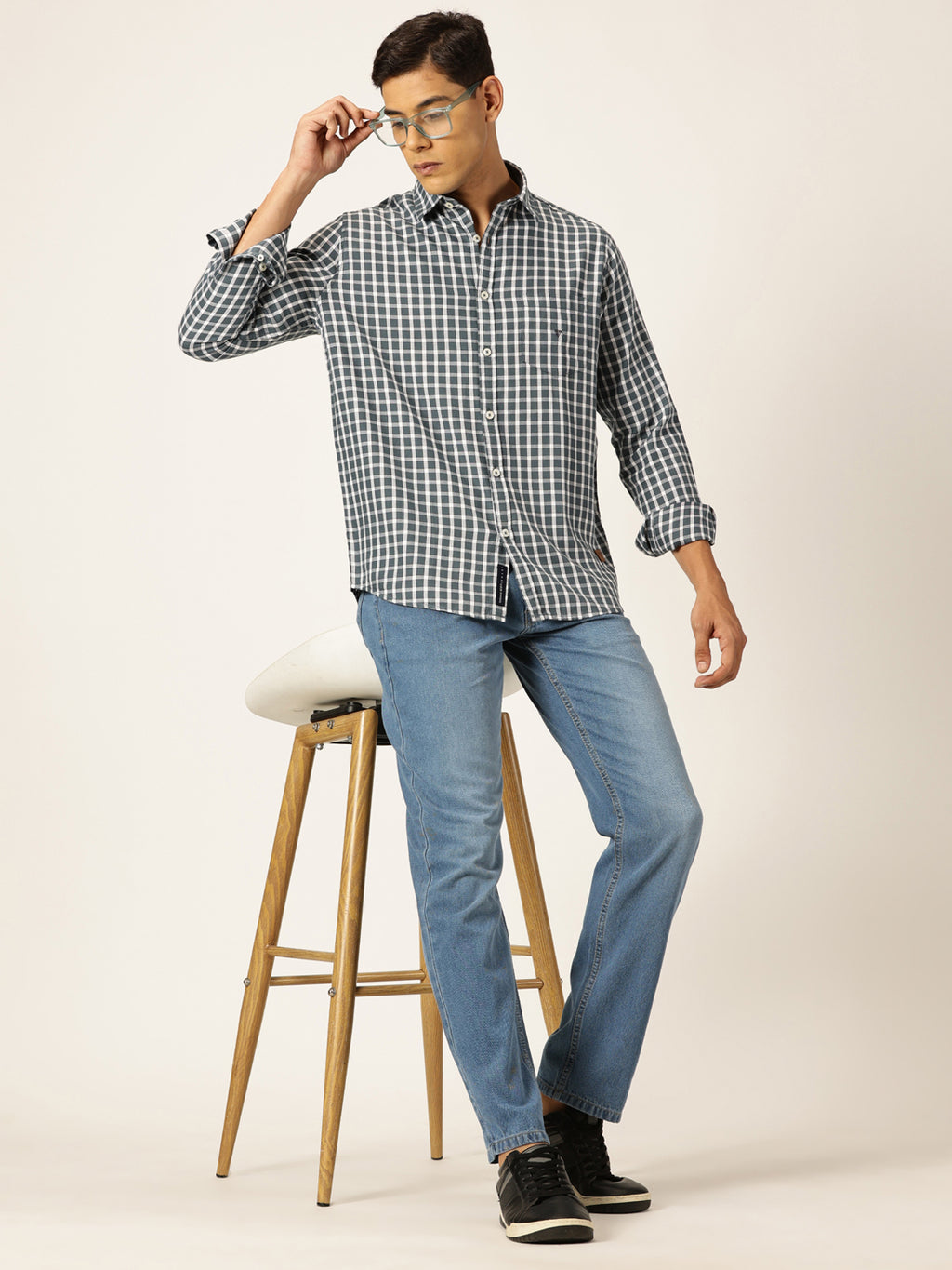Thomas Scott Men Grey Slim Fit Long Sleeves Gingham Checks Spread Collar 100% Cotton Oxford Casual Shirt