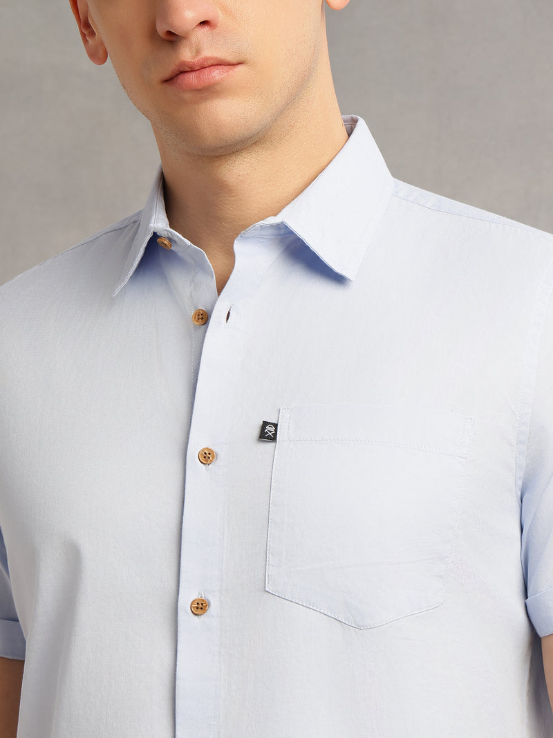 Thomas Scott Men Sky Blue Slim Fit Short Sleeves Spread Collar Solid Casual Shirt