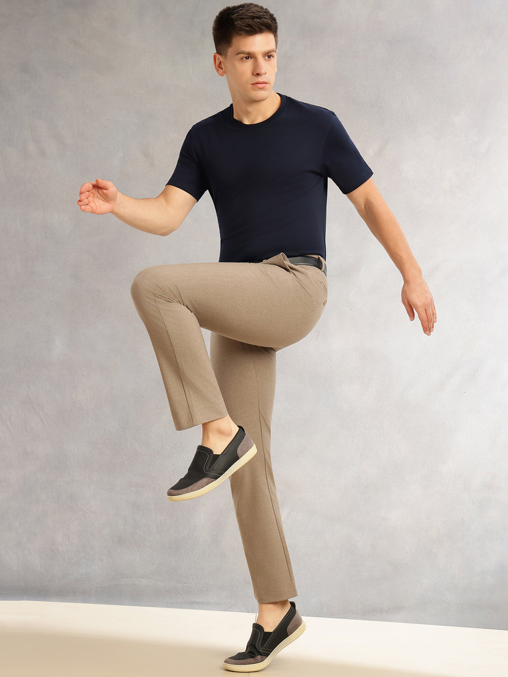 Thomas Scott Men Khaki Slim Fit Mid-Rise Solid Woven Formal Trousers with Fixed Belt & 4-Way Stretch