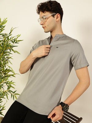 Thomas Scott Men Light Grey Regular Fit Short Sleeves Mandarin Collar Solid 100% Cotton Woven T-Shirt
