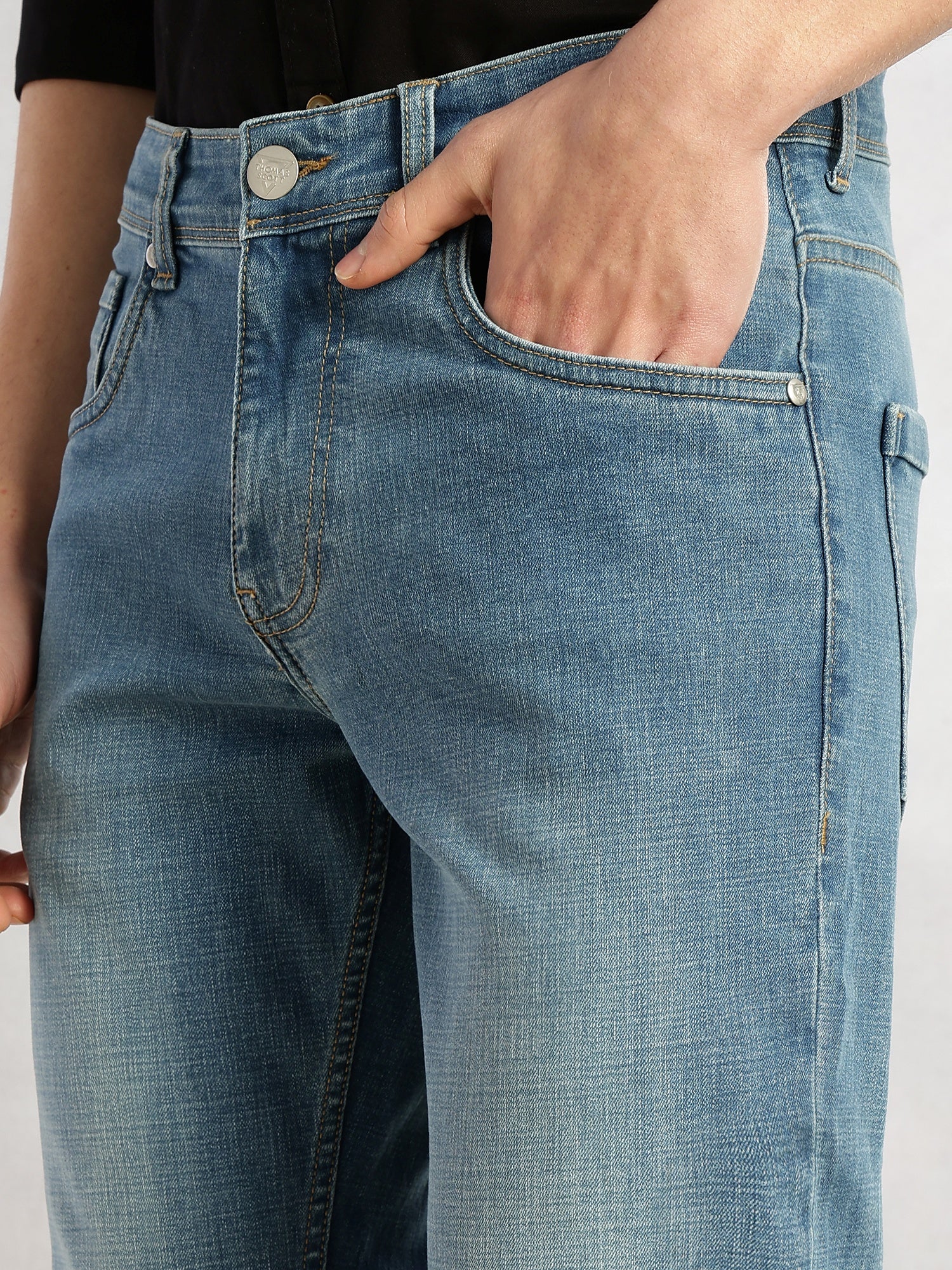 Thomas Scott Men Light Blue Cricket Club Collection Slim Fit Mid-Rise Faded 5 Pockets Stretchable Jeans
