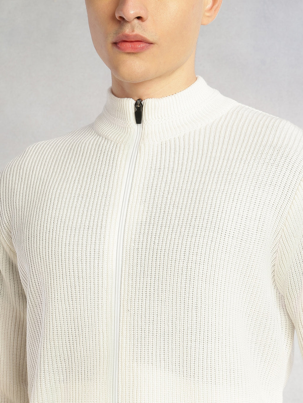 Thomas Scott Men White Regular Fit Long Sleeves Zip Closure Mock Collar Acrylic Knitted Sweatshirt