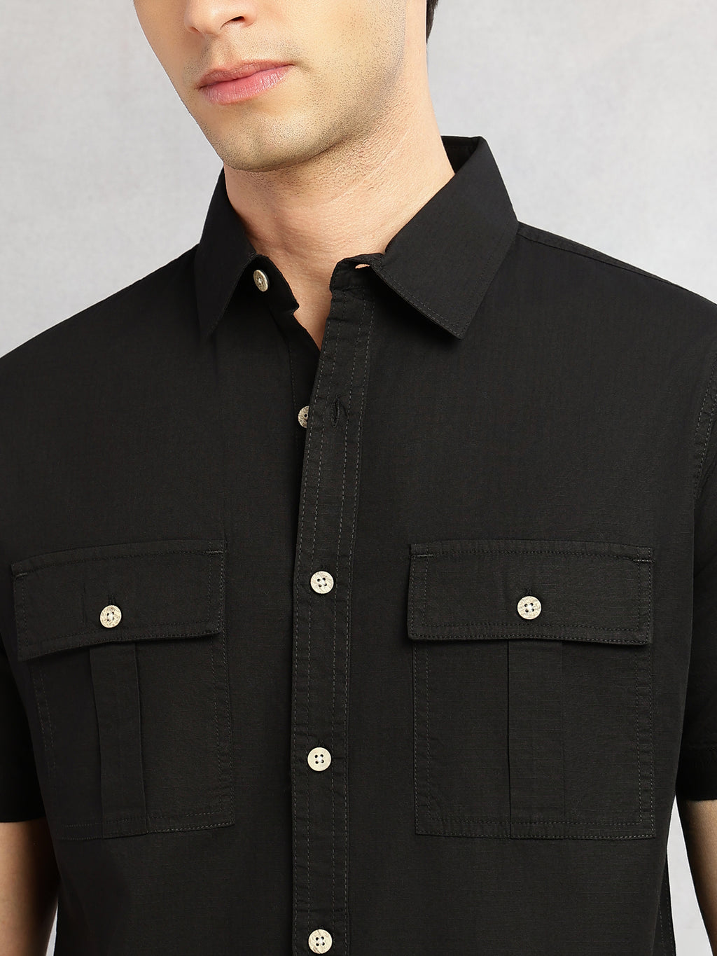 Thomas Scott Men Black Cricket Club Collection Slim Fit Short Sleeve Spread Collar 2 Flap Pockets Solid Design Cotton Twill Casual Shirt