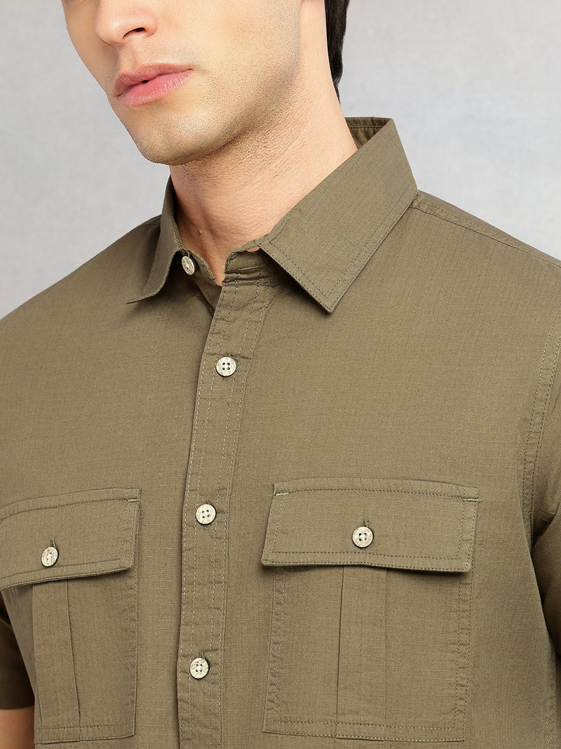 Thomas Scott Men Olive Cricket Club Collection Slim Fit Short Sleeve Spread Collar 2 Flap Pockets Solid Design Cotton Twill Casual Shirt