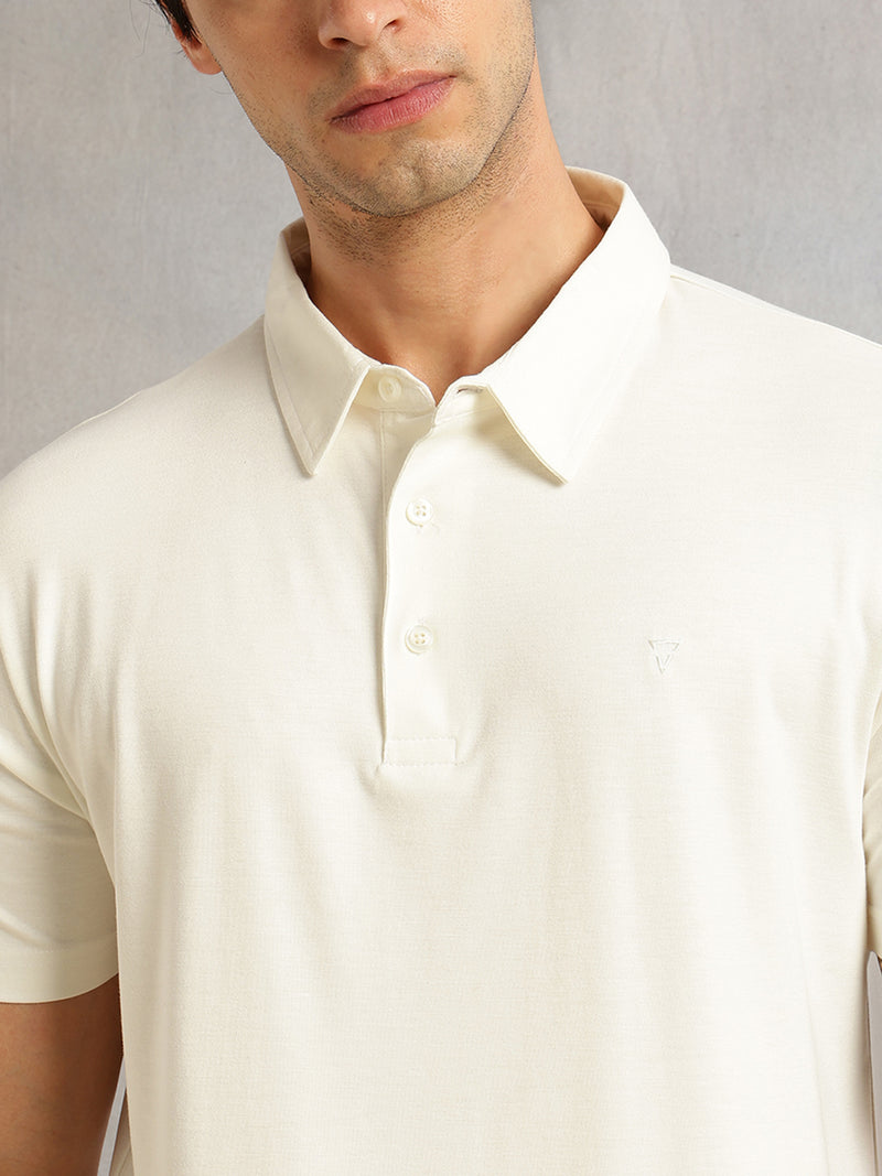 Thomas Scott Men Off White Regular Fit Short Sleeves Viscose Rayon Solid Knitted Polo Collar Performance Tshirt