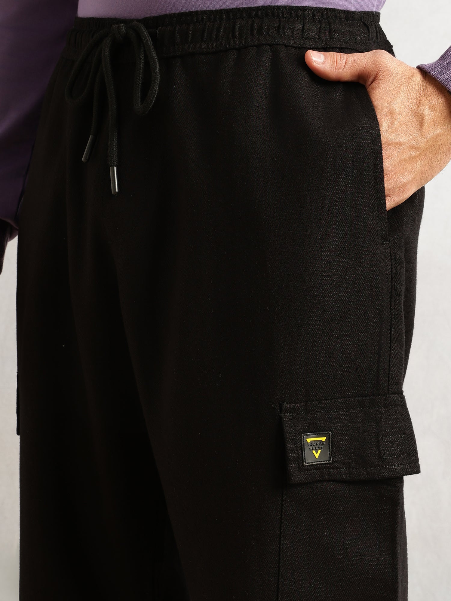 Thomas Scott Men Black Regular Fit Mid-Rise Linen Cargo Trouser with Drawstring Closure , 5 Pocket Design