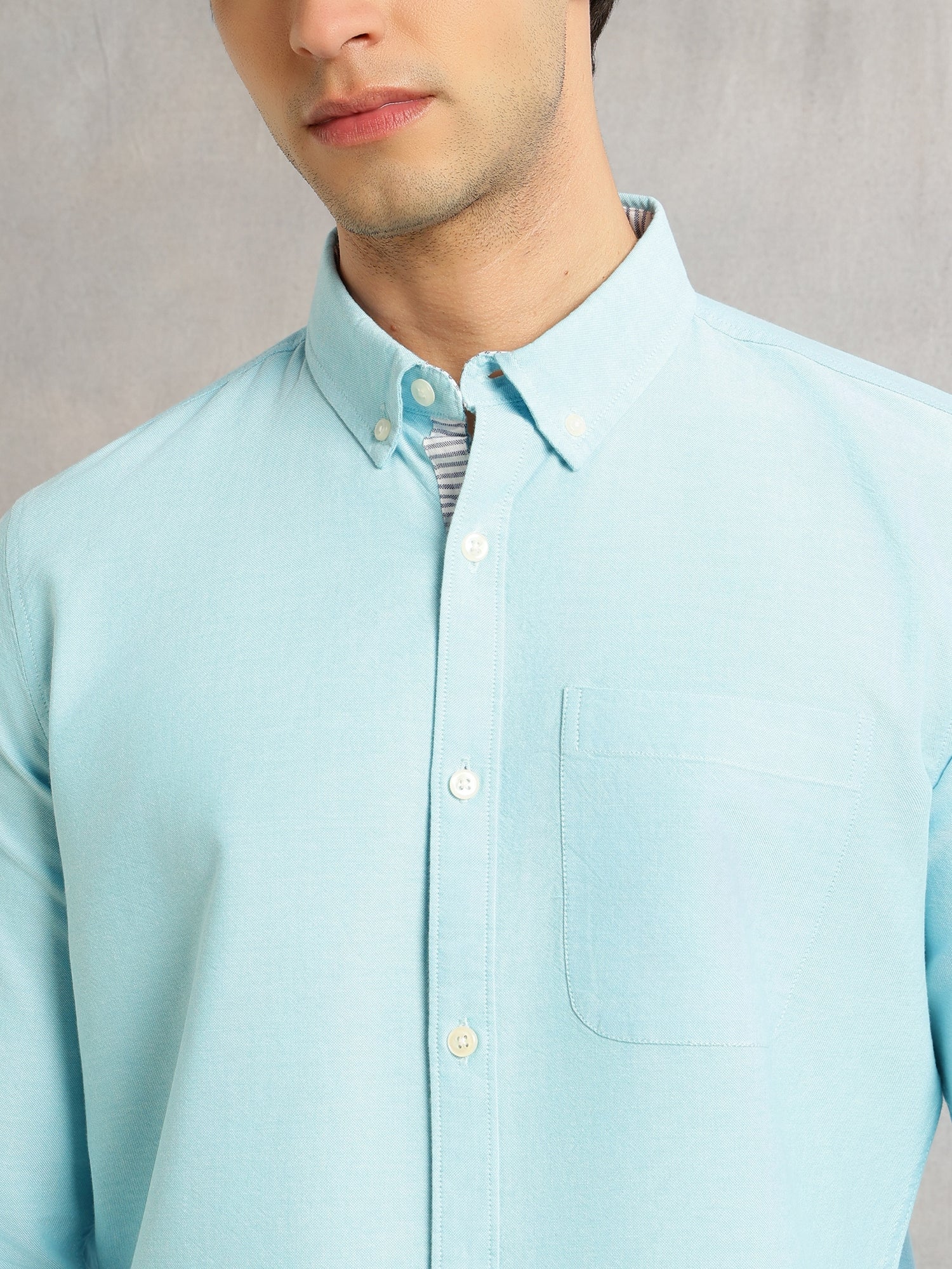 Thomas Scott Men Aqua Slim Fit Long Sleeves Button-Down Collar Solid 100% Cotton Oxford Casual Shirt