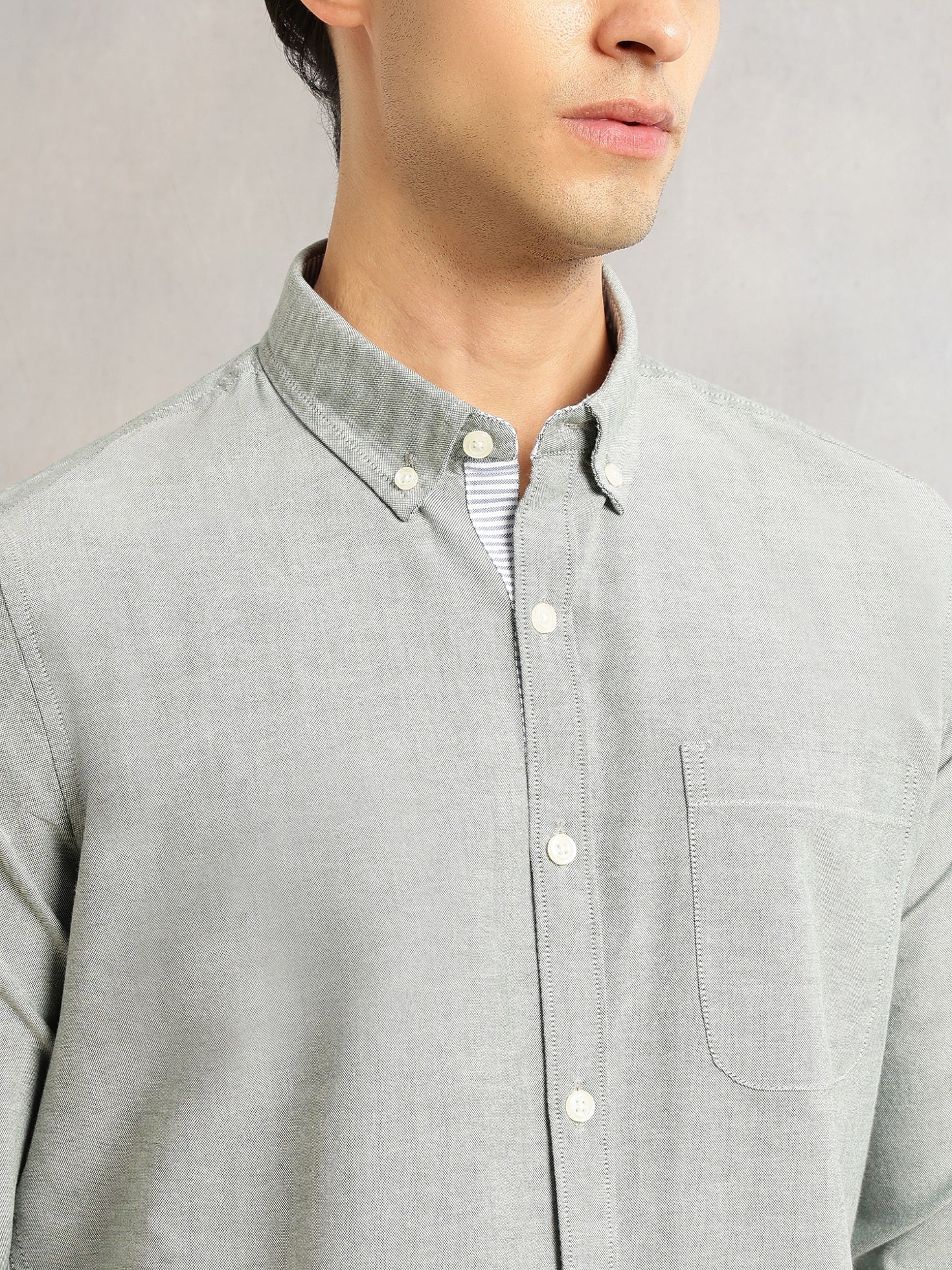 Thomas Scott Men Bottle Green Slim Fit Long Sleeves Button-Down Collar Solid 100% Cotton Oxford Casual Shirt