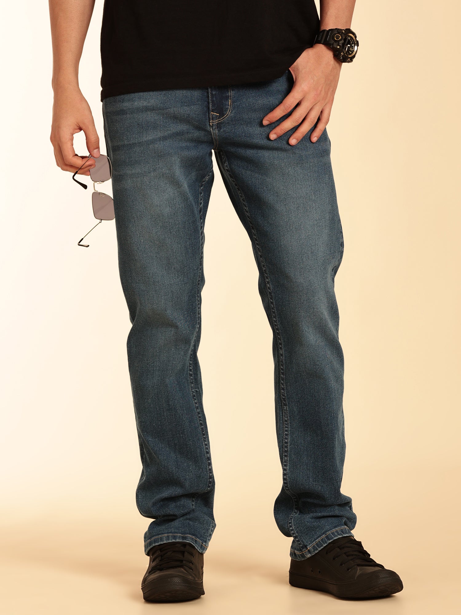 Thomas Scott Men Indigo Straight Fit Mid-Rise Light Fade Clean Look 5 Pocket Design Stretchable Jeans