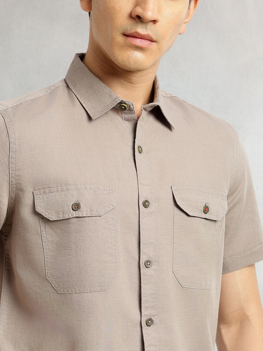 Thomas Scott Men Grey Premium Short Sleeves Slim Fit Spread Collar 2 Flap Pockets Solid Cotton Linen Casual Shirt