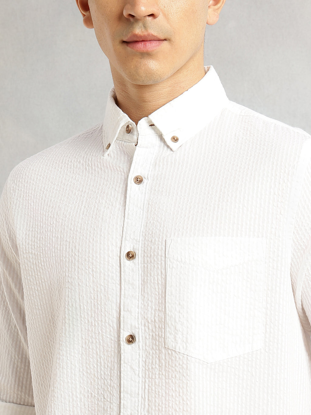 Thomas Scott Men White Premium Slim Fit Long Regular Sleeves Button-Down Collar Pinstripes 100% Cotton Seersucker Casual Shirt