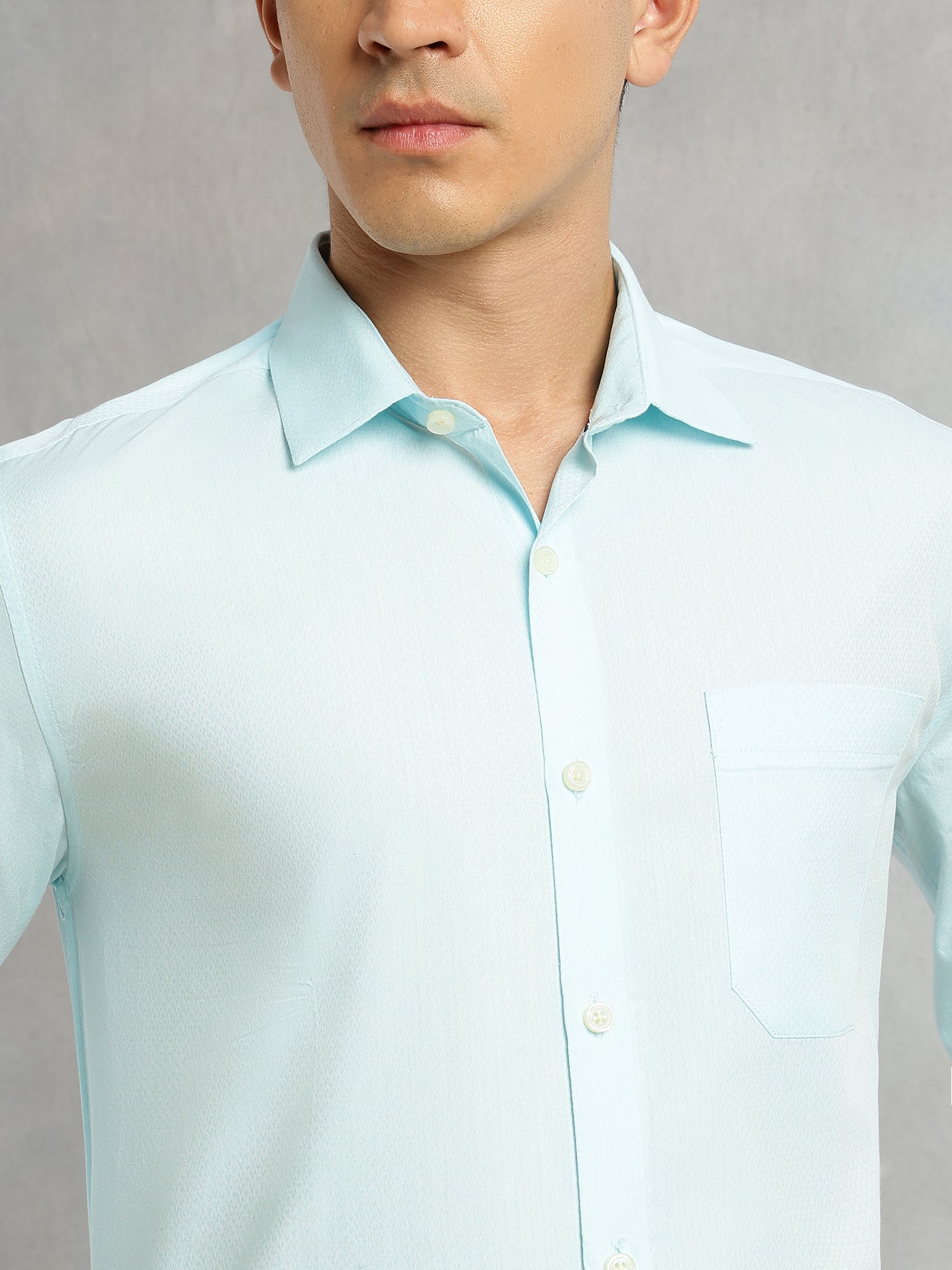 Thomas Scott Men Aqua Regular Fit Long Sleeves Spread Collar with Twill Tape Solid 100% Cotton Formal Shirt