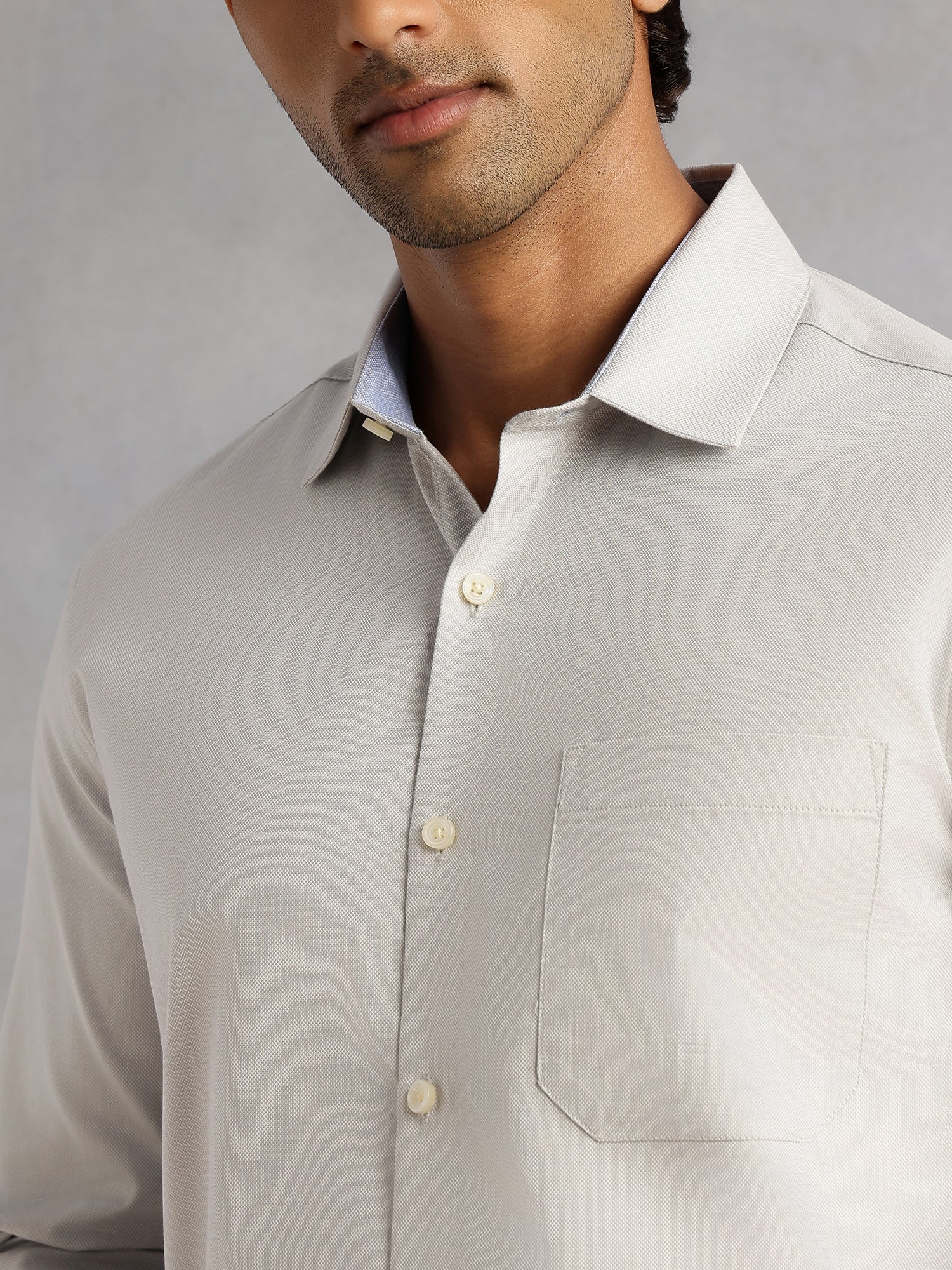 Thomas Scott Men Grey Regular Fit Long Sleeves Spread Collar with Contrast Fabric Solid 100% Cotton Formal Shirt