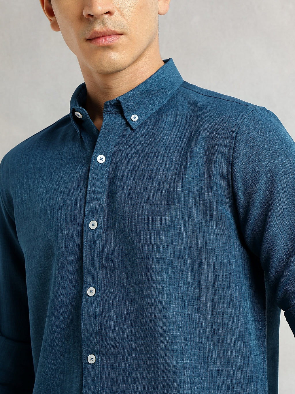 Thomas Scott Men Peacock Slim Fit Long Sleeves Button-Down Collar Polyester Casual Shirt