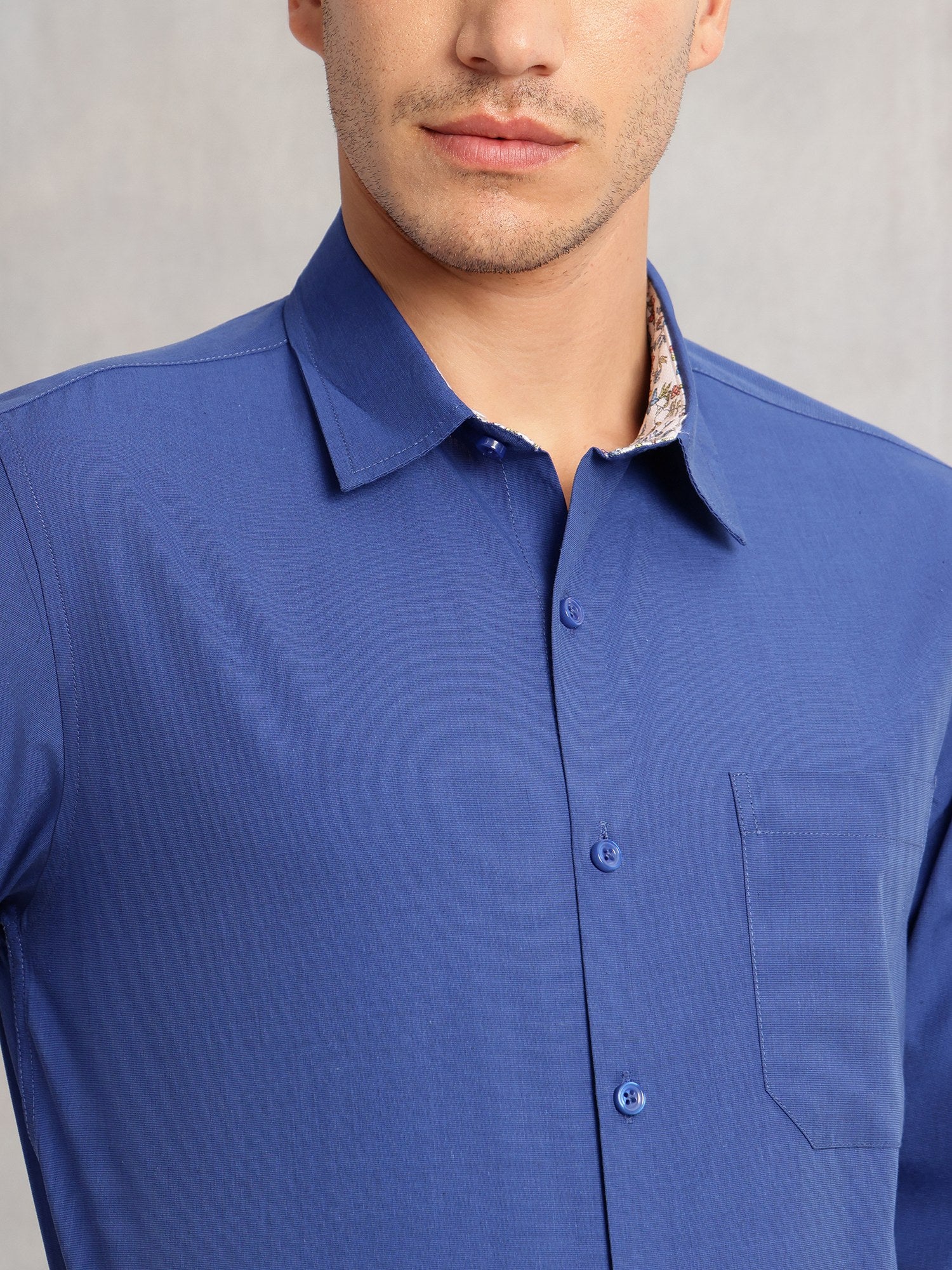 Thomas Scott Men Royal Blue Premium Regular Fit Long Sleeves Spread Collar Solid 100% Cotton Formal Shirt